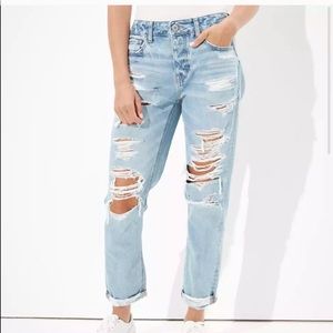 American Eagle Tomgirl Distressed Blue Jean 10